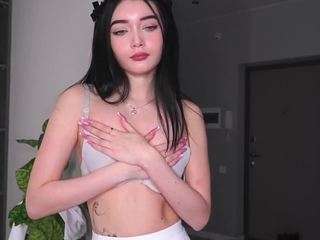 Live webcam model bombaleylo on Soda Cams