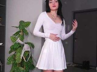 Live webcam model bombaleylo on Soda Cams