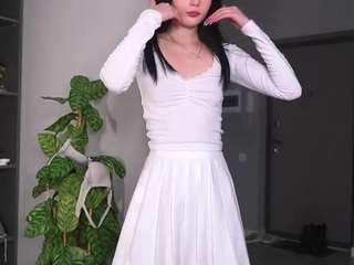 Live webcam model bombaleylo on Soda Cams