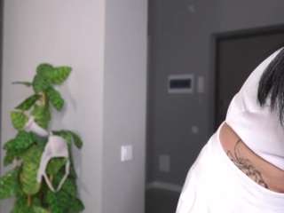 Live webcam model bombaleylo on Soda Cams