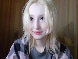 Live webcam model corrinebeshears on Soda Cams