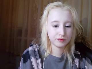 Live webcam model corrinebeshears on Soda Cams