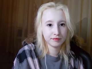 Live webcam model corrinebeshears on Soda Cams