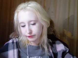 Live webcam model corrinebeshears on Soda Cams