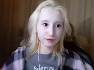 Live webcam model corrinebeshears on Soda Cams