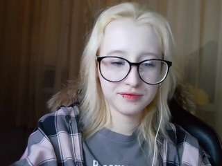 Live webcam model corrinebeshears on Soda Cams