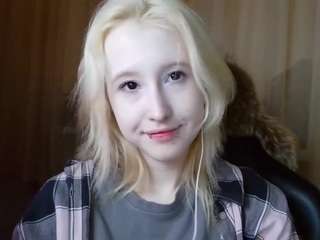 Live webcam model corrinebeshears on Soda Cams