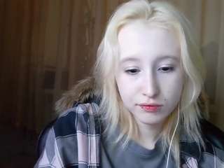 Live webcam model corrinebeshears on Soda Cams