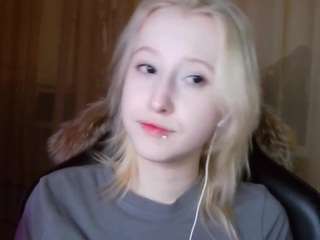 Live webcam model corrinebeshears on Soda Cams