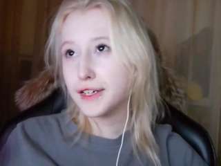 Live webcam model corrinebeshears on Soda Cams