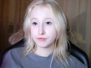 Live webcam model corrinebeshears on Soda Cams