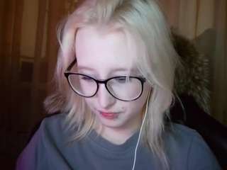 Live webcam model corrinebeshears on Soda Cams