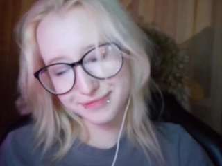 Live webcam model corrinebeshears on Soda Cams