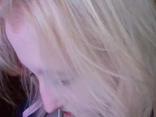 Live webcam model corrinebeshears on Soda Cams