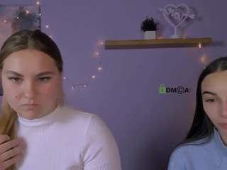  dina-bloom chat room