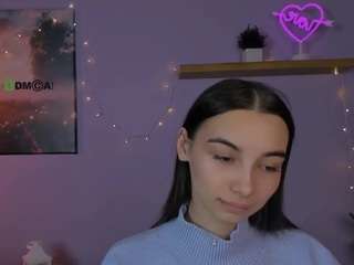 dina-bloom Live Webcam on CamSoda