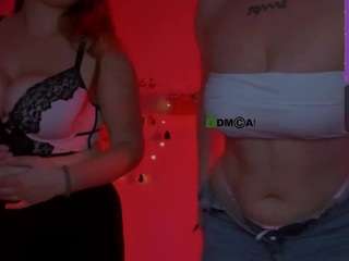 Live webcam model dina-bloom on Soda Cams