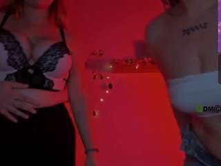 Live webcam model dina-bloom on Soda Cams