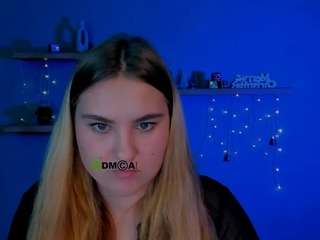 dina-bloom Live Webcam on CamSoda