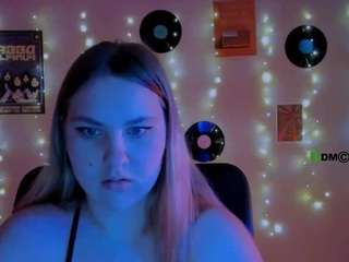 dina-bloom, female webcam model,  years old, on live webcam