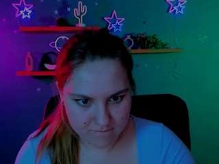 dina-bloom Live Webcam on CamSoda