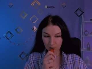 dina-bloom