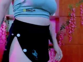 dina-bloom