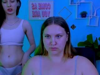 dina-bloom Sex Cam Show