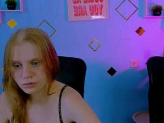 dina-bloom Sex Cam Show