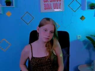 dina-bloom Sex Cam Show