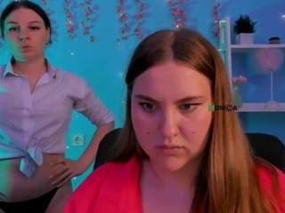 dina-bloom Sex Cam Show