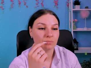 dina-bloom