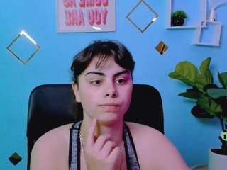 dina-bloom live webcam show