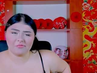 dina-bloom live cam preview