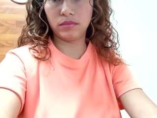 emilycm's CamSoda show and profile