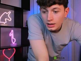 fose-di's CamSoda show and profile