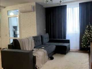 Live webcam model gwennselvy on Soda Cams