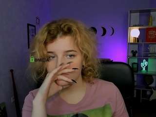 helen-shineee Yoga live webcam