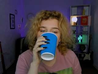 helen-shineee Strip live webcam