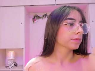 Live webcam model ivannaawest on Soda Cams