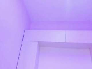 Live webcam model ivannaawest on Soda Cams