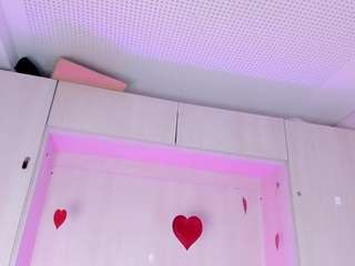 Image 1 of ivannaawest, female webcam model,  years old, on live webcam