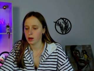 keuli-li Live Webcam on CamSoda