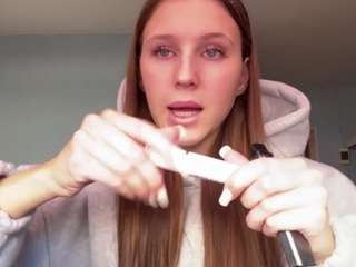 Live webcam model lakiadunkel on Soda Cams