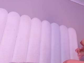 leahrouss's CamSoda show and profile