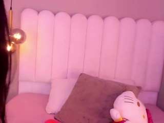 leahrouss's CamSoda show and profile