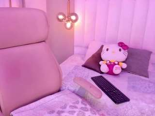 leahrouss from CamSoda