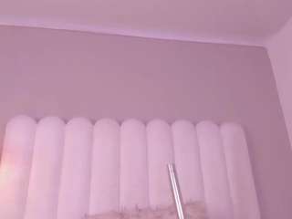 leahrouss webcam
