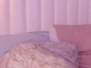 leahrouss webcam