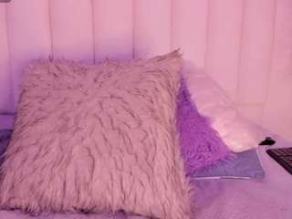 LeahRouss live webcam show
